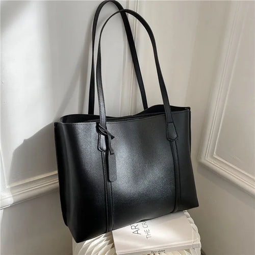 Alénia Studio — Casual Soft Leather Tote